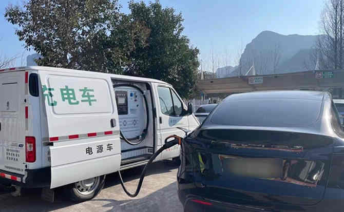 长清区汽车搭电